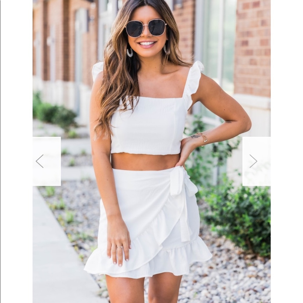 MEANT TO BE TWO PIECE SET WHITE - pink lily NEW